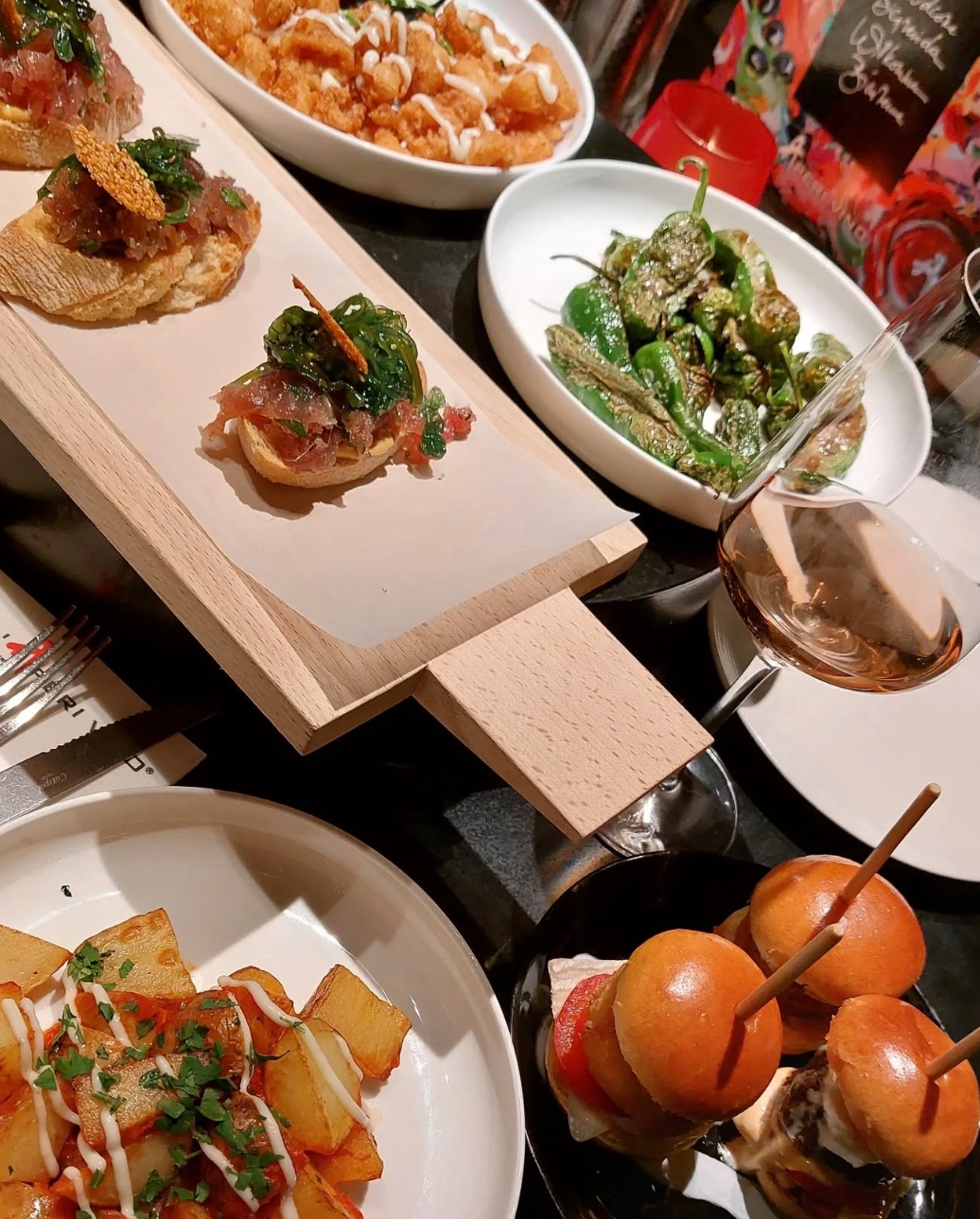 L'APERI VINO SHARING FOOD FOR 2